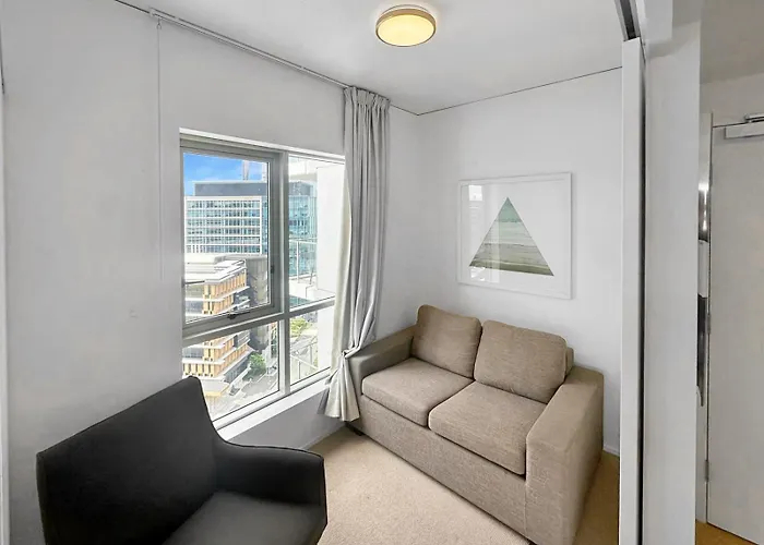 Executive Apartment With Pool & Gym